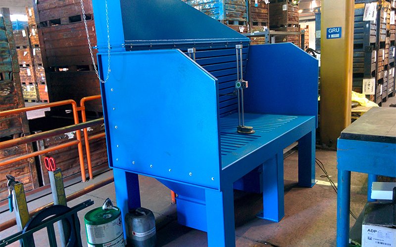 VARIOUS TYPES OF EXTRACTION BENCHES